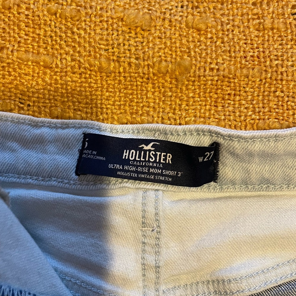 Hollister Ultra High Rise Mom Short - Picture 5 of 8